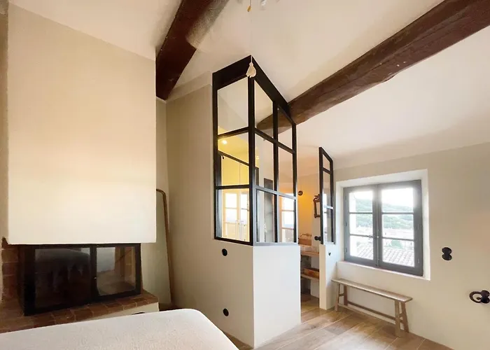 Maison Des Sarrasins