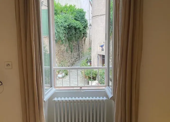 Maison De Village 3 Chambres Avec Petite Terrasse